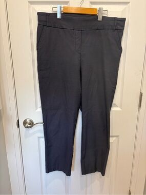 Penningtons Classic Women's Straight-Leg Pants in Charcoal #1222